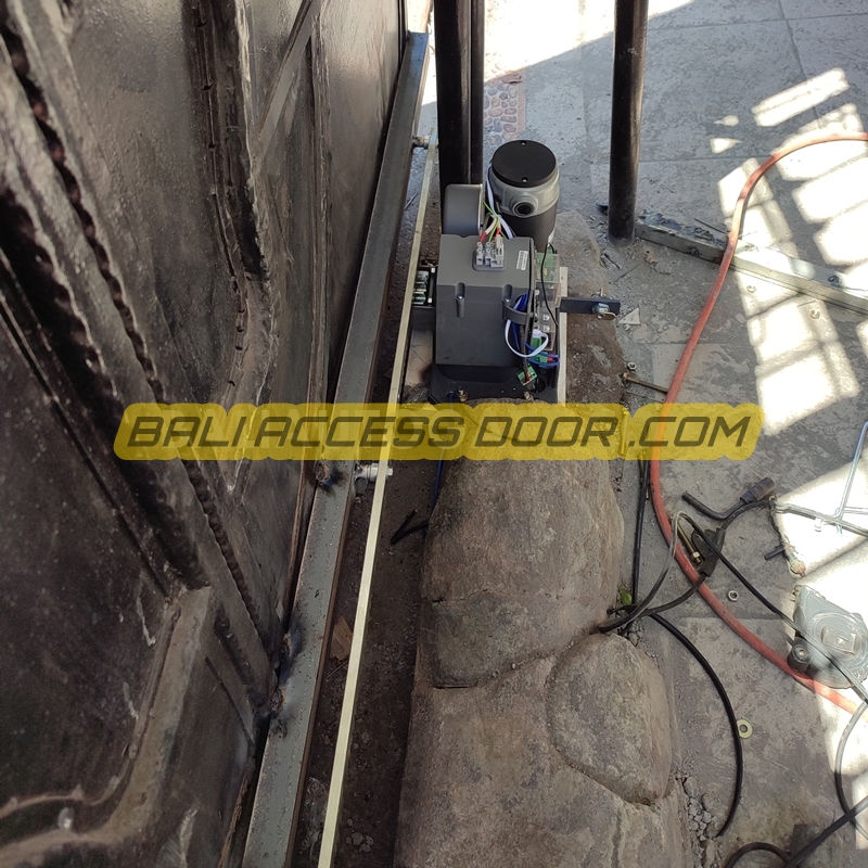 jasa pemasangan Mesin Otomatis Pintu Sliding di bali